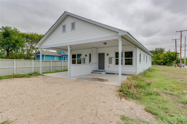 412 Booth ST A, Taylor, TX 76574