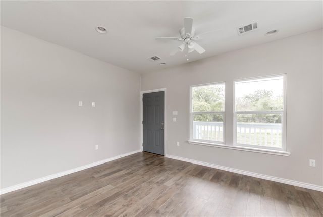 412 Booth ST A, Taylor, TX 76574