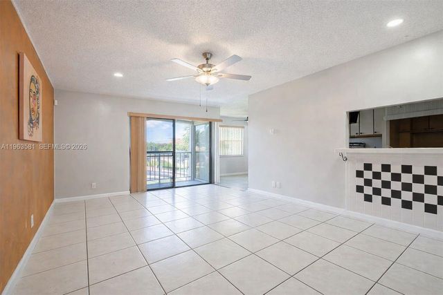 2075 NW 46th Avenue I201, Lauderhill, FL 33313