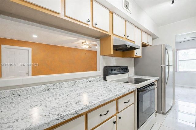 2075 NW 46th Avenue I201, Lauderhill, FL 33313