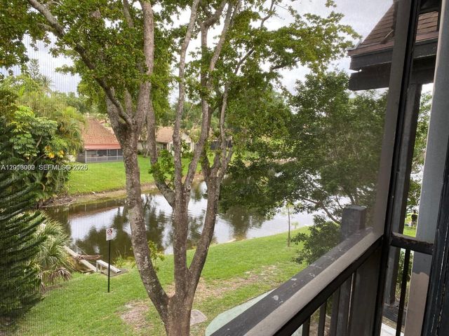 3730 Inverrary Dr 3B, Lauderhill, FL 33319