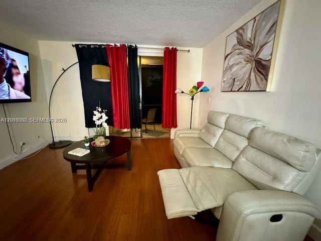 3730 Inverrary Dr 3B, Lauderhill, FL 33319