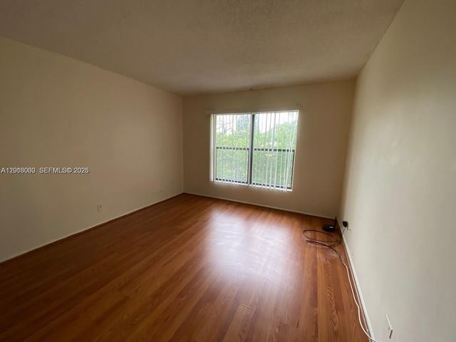 3730 Inverrary Dr 3B, Lauderhill, FL 33319