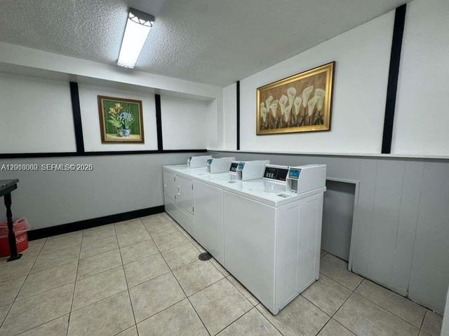 3730 Inverrary Dr 3B, Lauderhill, FL 33319