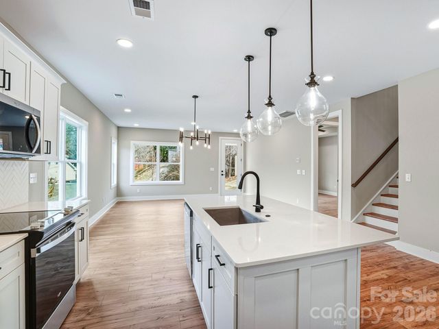 118 Chapel Crossing Lane 10, Weaverville, NC 28787