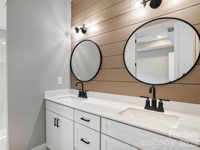 118 Chapel Crossing Lane 10, Weaverville, NC 28787