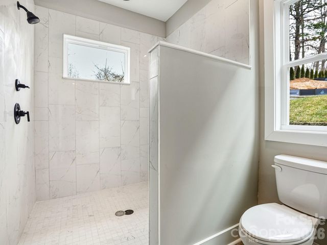 118 Chapel Crossing Lane 10, Weaverville, NC 28787