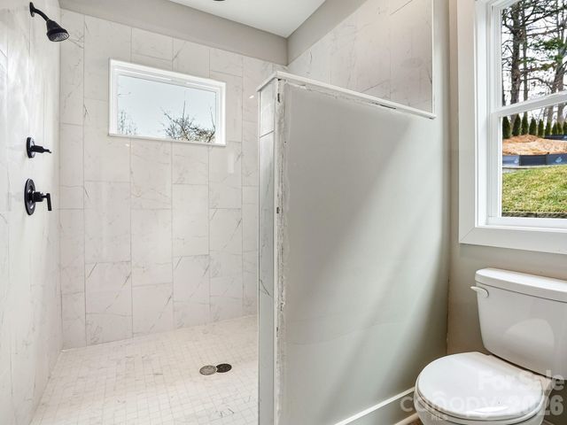 118 Chapel Crossing Lane 10, Weaverville, NC 28787