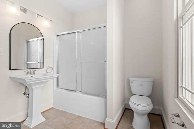 37016 LONGMOOR FARM LN, Hillsboro, VA 20132