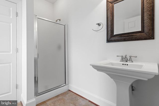 37016 LONGMOOR FARM LN, Hillsboro, VA 20132