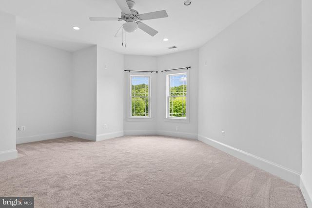 37016 LONGMOOR FARM LN, Hillsboro, VA 20132