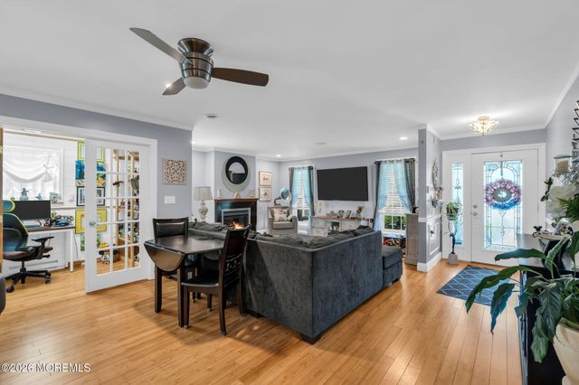 6 Twyford Lane, Manchester, NJ 08759