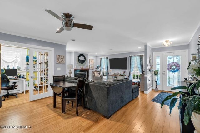 6 Twyford Lane, Manchester, NJ 08759