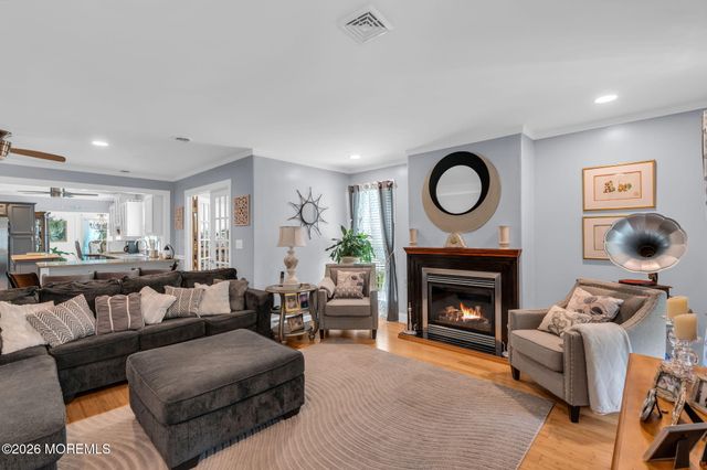 6 Twyford Lane, Manchester, NJ 08759