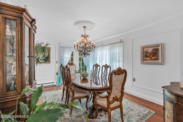 6 Twyford Lane, Manchester, NJ 08759