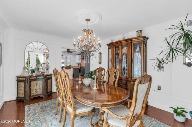 6 Twyford Lane, Manchester, NJ 08759