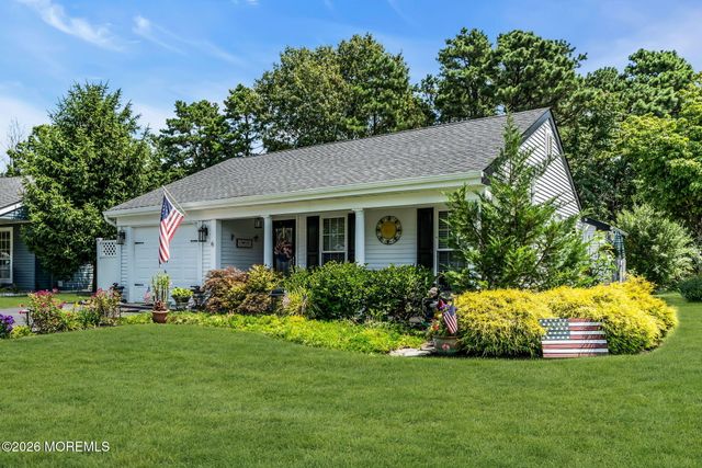 6 Twyford Lane, Manchester, NJ 08759