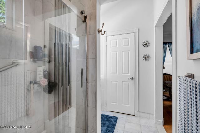 6 Twyford Lane, Manchester, NJ 08759