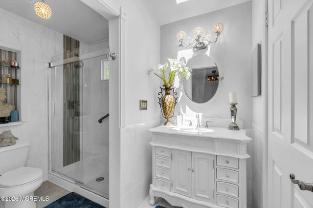 6 Twyford Lane, Manchester, NJ 08759