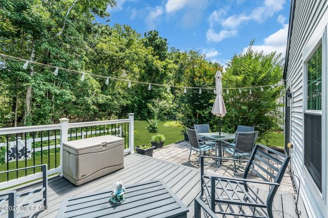 6 Twyford Lane, Manchester, NJ 08759