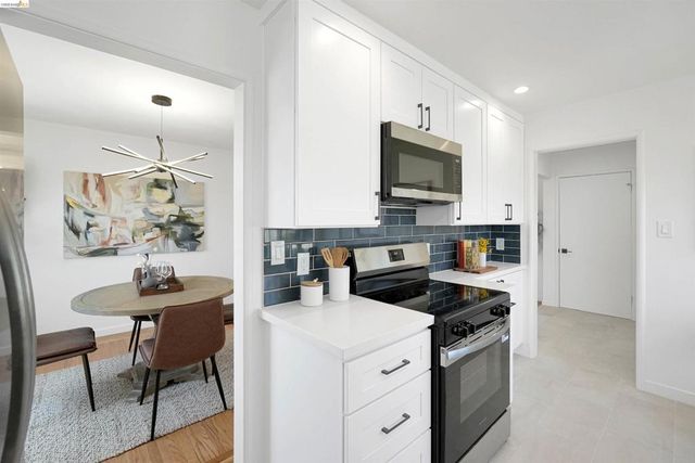 18421 Magee Way, Castro Valley, CA 94546