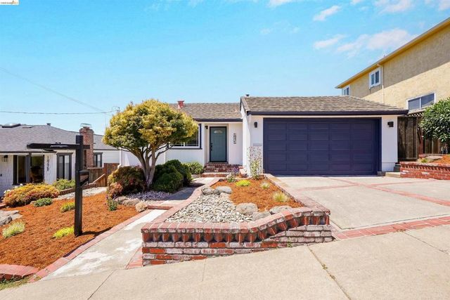 18421 Magee Way, Castro Valley, CA 94546