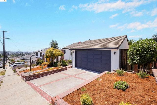 18421 Magee Way, Castro Valley, CA 94546