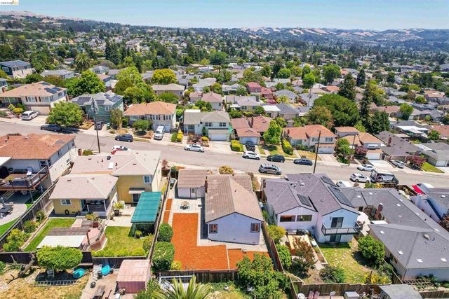18421 Magee Way, Castro Valley, CA 94546