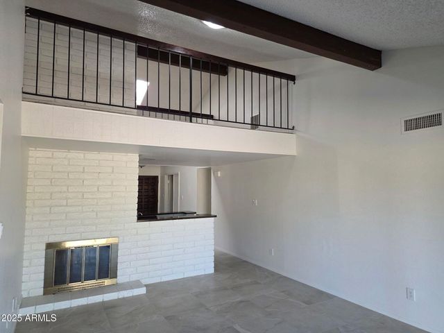 1650 W KIOWA Avenue, Mesa, AZ 85202