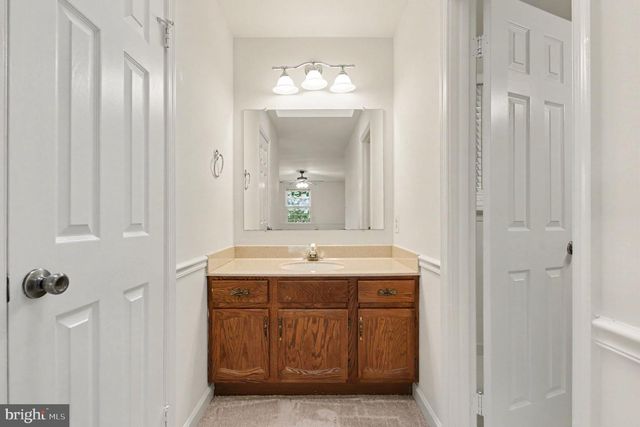 6570 ROCKLAND DR, Clifton, VA 20124
