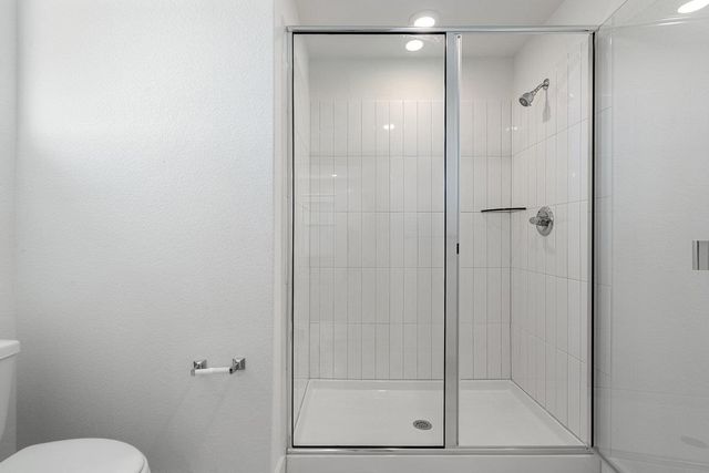 188 Tenny LN, Kyle, TX 78640