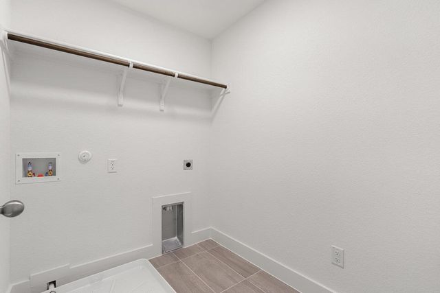 188 Tenny LN, Kyle, TX 78640