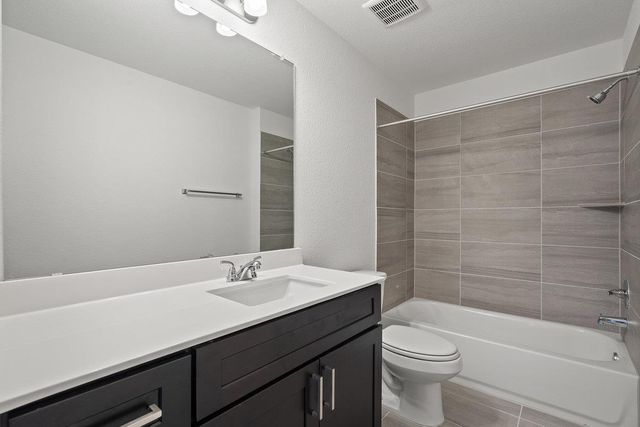 188 Tenny LN, Kyle, TX 78640