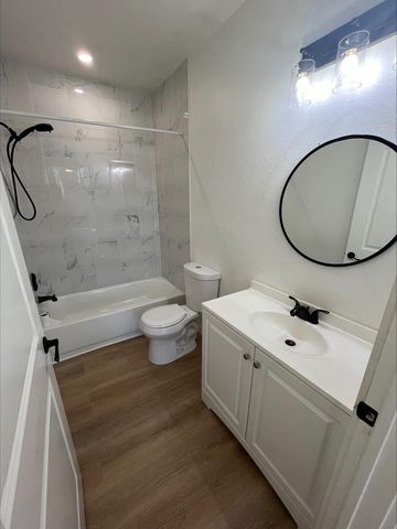 115 W Ila ST, Elgin, TX 78621