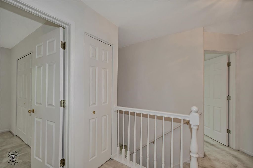 Image 15 of property listing at 13917 S Cambridge Circle, Plainfield, IL 60544