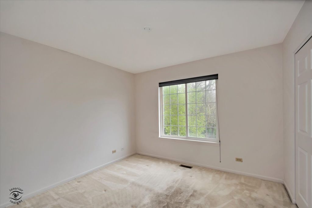 Image 22 of property listing at 13917 S Cambridge Circle, Plainfield, IL 60544