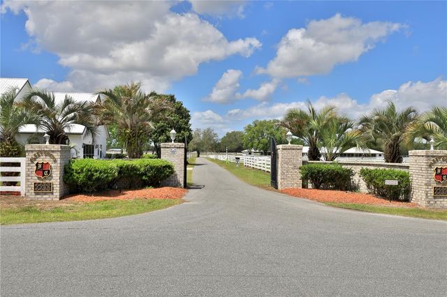 4450 SE 216TH AVENUE, Morriston, FL 32668