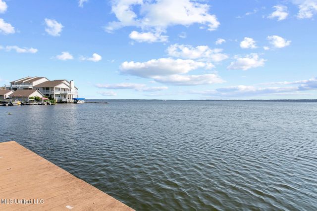 143 Overlook Pointe Drive, Ridgeland, MS 39157