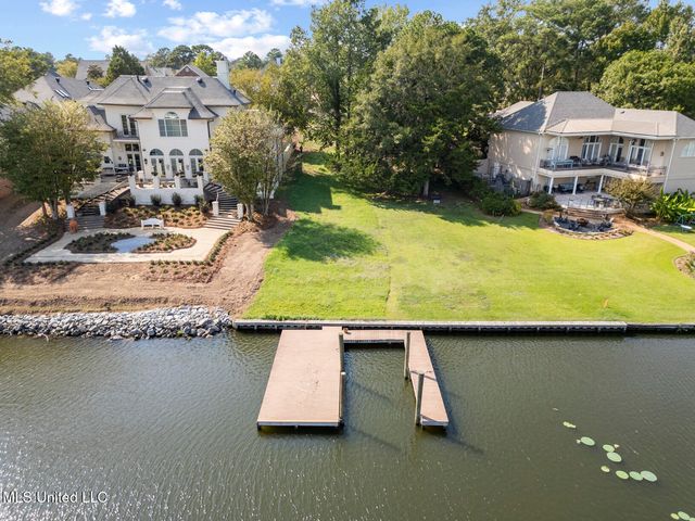 143 Overlook Pointe Drive, Ridgeland, MS 39157