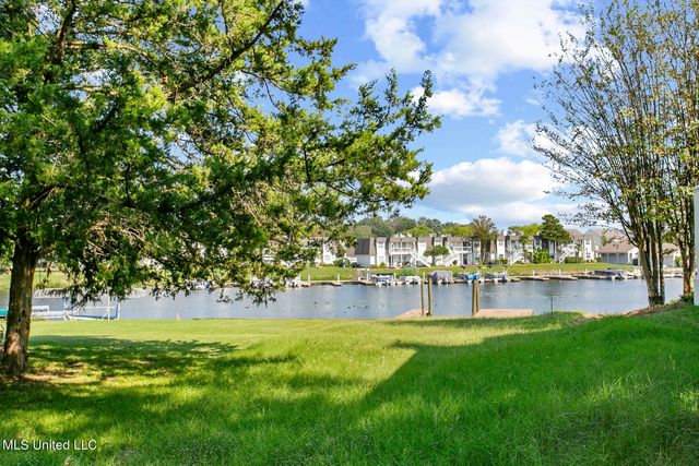 143 Overlook Pointe Drive, Ridgeland, MS 39157