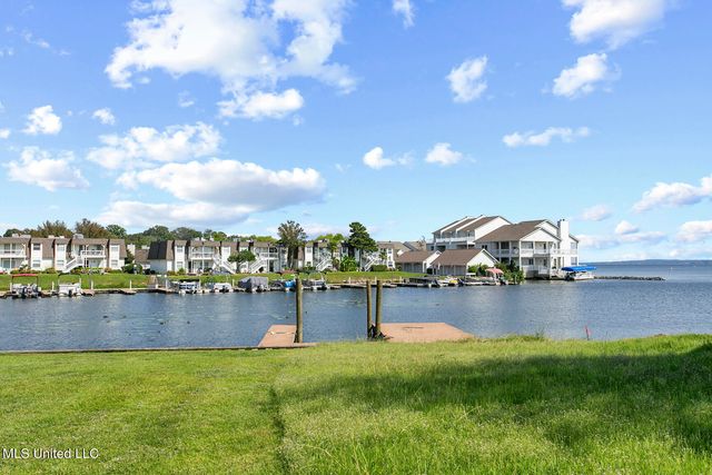 143 Overlook Pointe Drive, Ridgeland, MS 39157