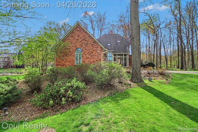 3575 Clark Circle, Commerce Twp, MI 48382