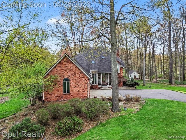 3575 Clark Circle, Commerce Twp, MI 48382