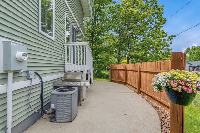 2020 Klickitat Street, Big Lake, MN 55309