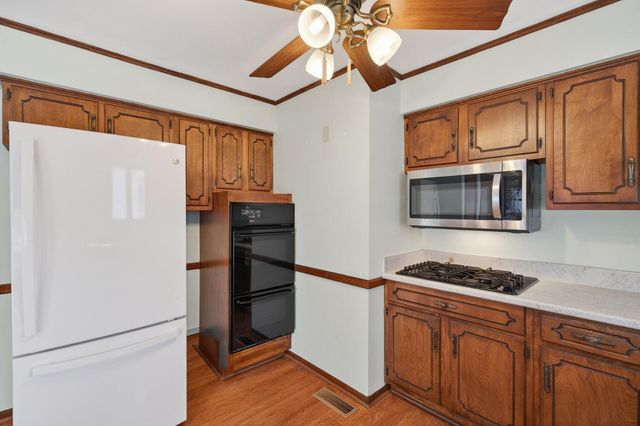 3960 Arthur Street NE, Columbia Heights, MN 55421