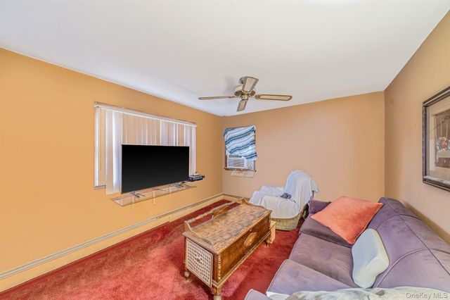 81 Hale Street, Brentwood, NY 11717