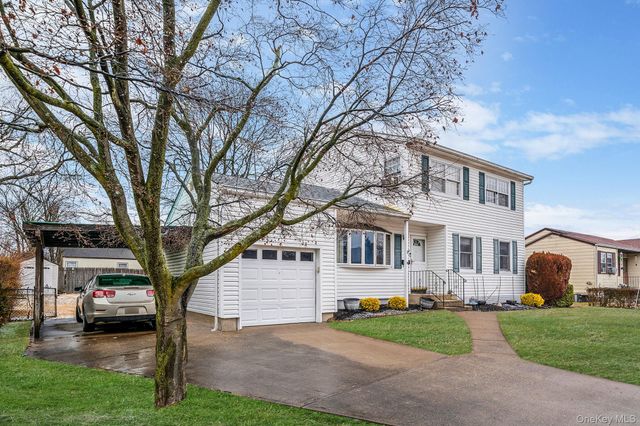 81 Hale Street, Brentwood, NY 11717