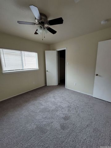 10606 TERRACE GLN, San Antonio, TX 78223