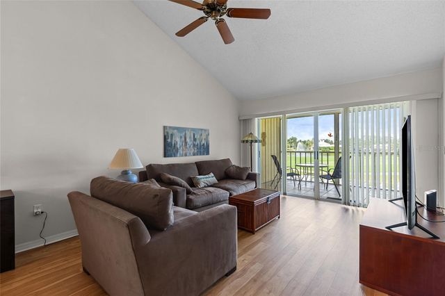 410 CERROMAR CIRCLE S 242, Venice, FL 34293