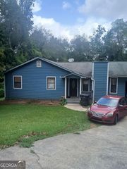 5261 Nathan Drive NW, Lilburn, GA 30047